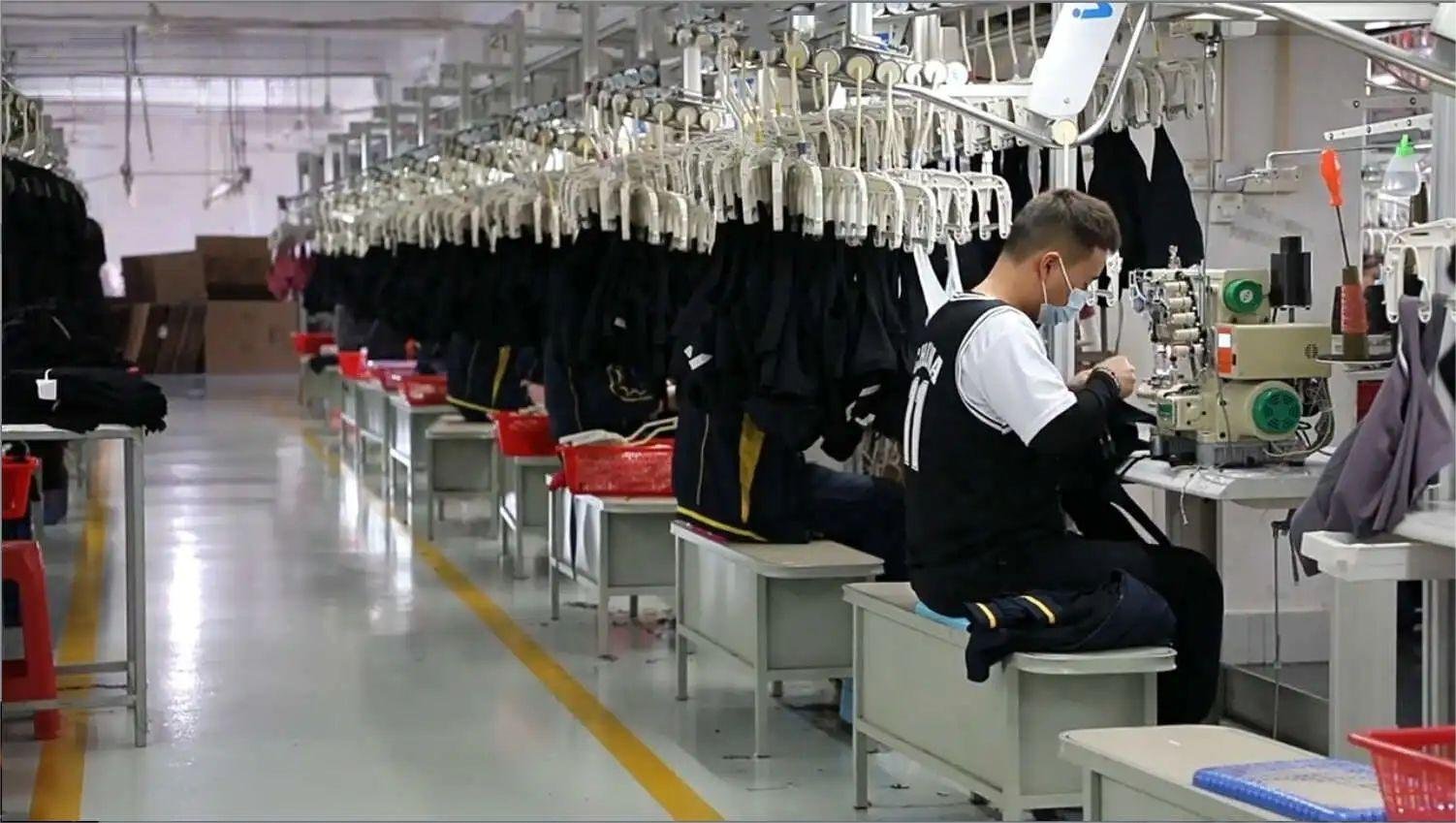 Activewear Apparel Manufacturers: High-Quality Gear for Fitness Enthusiasts