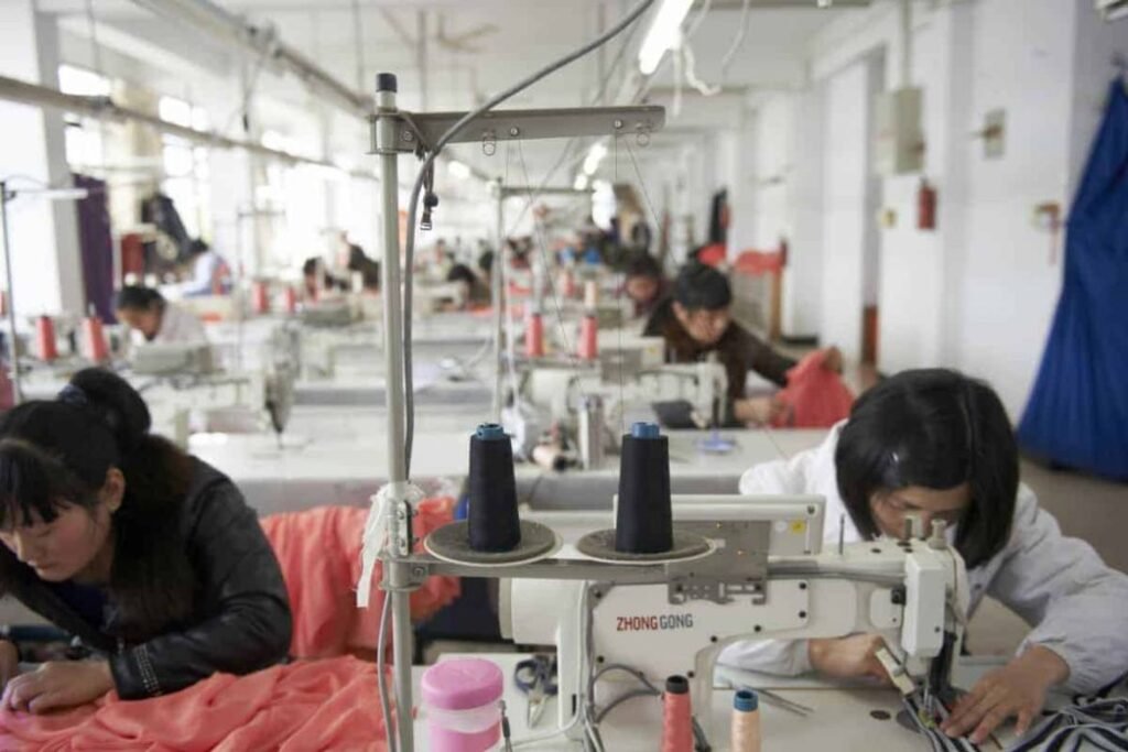 Athletic Wear Manufacturers: High-Performance Gear for Fitness Enthusiasts