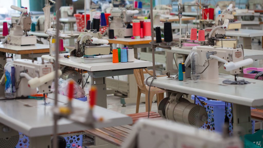 Athletic Wear Suppliers: High-Performance Apparel for Fitness Enthusiasts