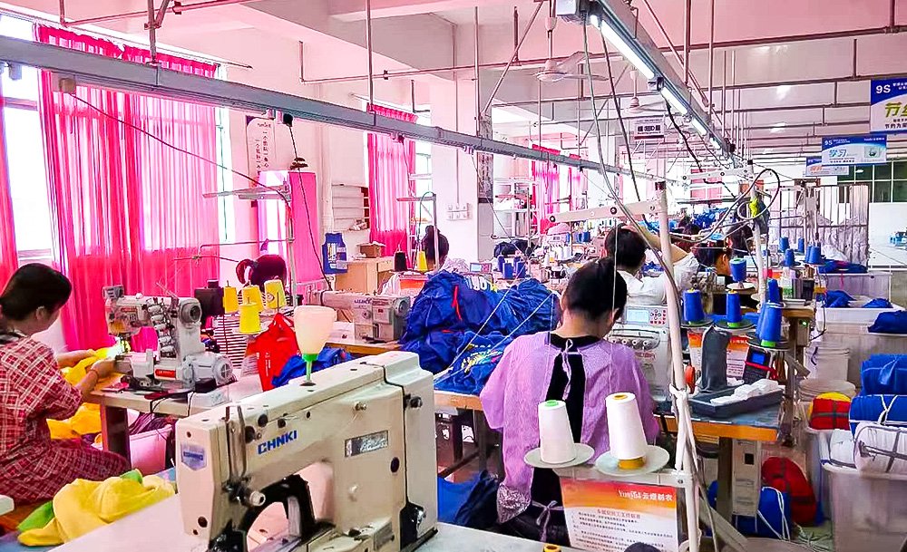 Best Yoga Clothing Companies: Top Brands for Quality and Comfort