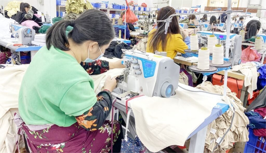 Clothing Supplier Reliable Source for Trendy, High-Quality Apparel