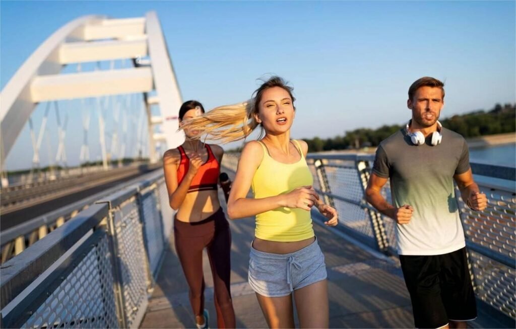 Creative Ways to Wear a Flannel Shirt: Trendy Styles for Every Occasion