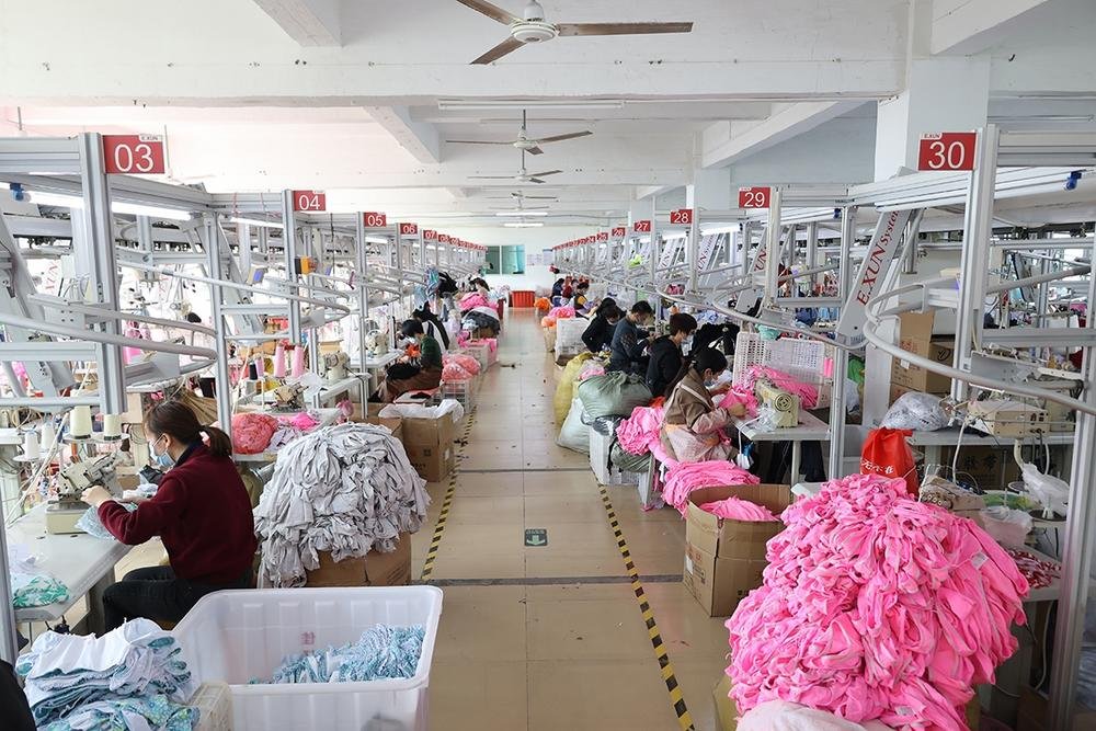 Exotic Dancer Fashion: Trendy and Stylish Apparel for Performers