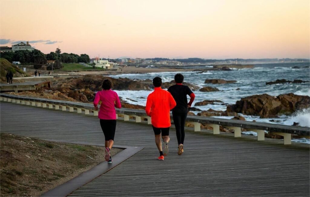 How to Wear a Flannel Shirt for Men: Stylish Tips and Ideas