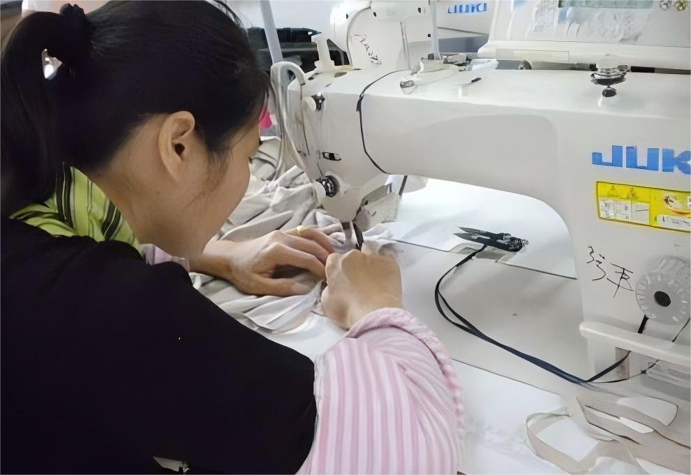 Sports Apparel Wholesale Distributors: High-Performance Gear for Retailers