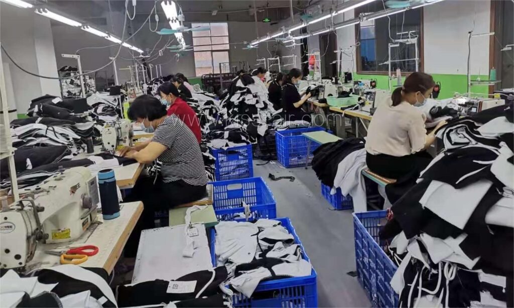 Wholesale Personalized Clothing Customizable Apparel for Your Brand