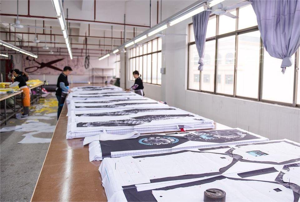 Wholesale Women's Activewear: High-Performance and Stylish Workout Gear