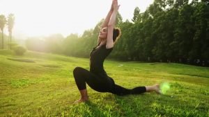 earing yoga pants in pulic