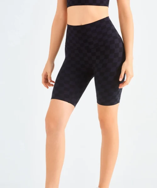 Wholesale checkerboard design five points yoga shorts