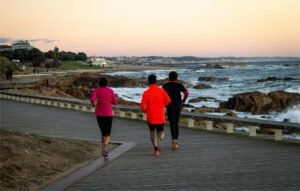 How to Wear a Flannel Shirt for Men: Stylish Tips and Ideas